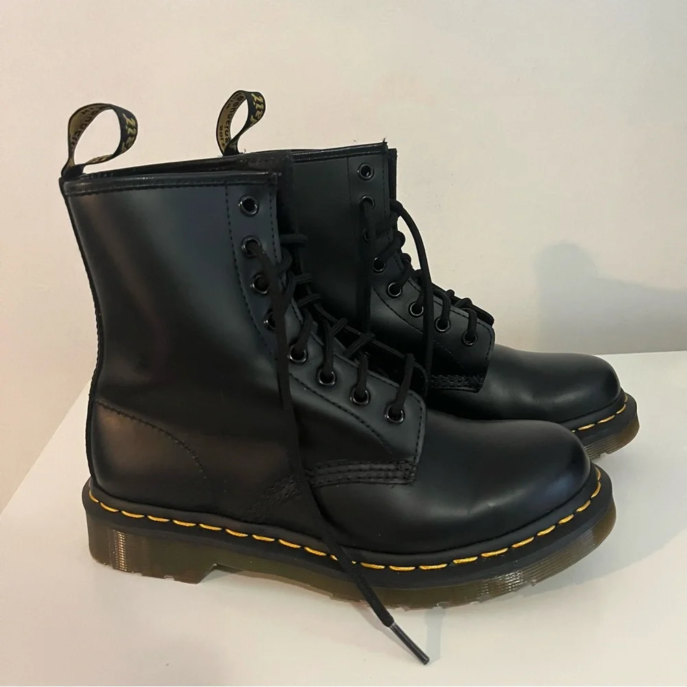 DR. Martens 1460 Lace Up - Picture 5 of 11
